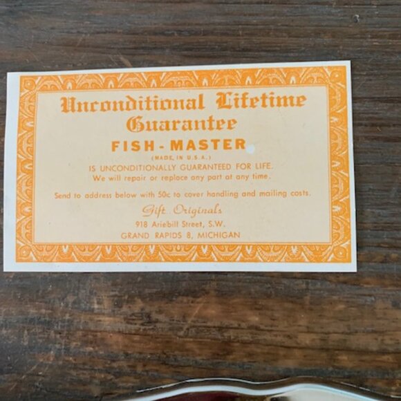 Vintage Fish Master Scales Fish Fast W/ Built- In Knife - Picture 5 of 10